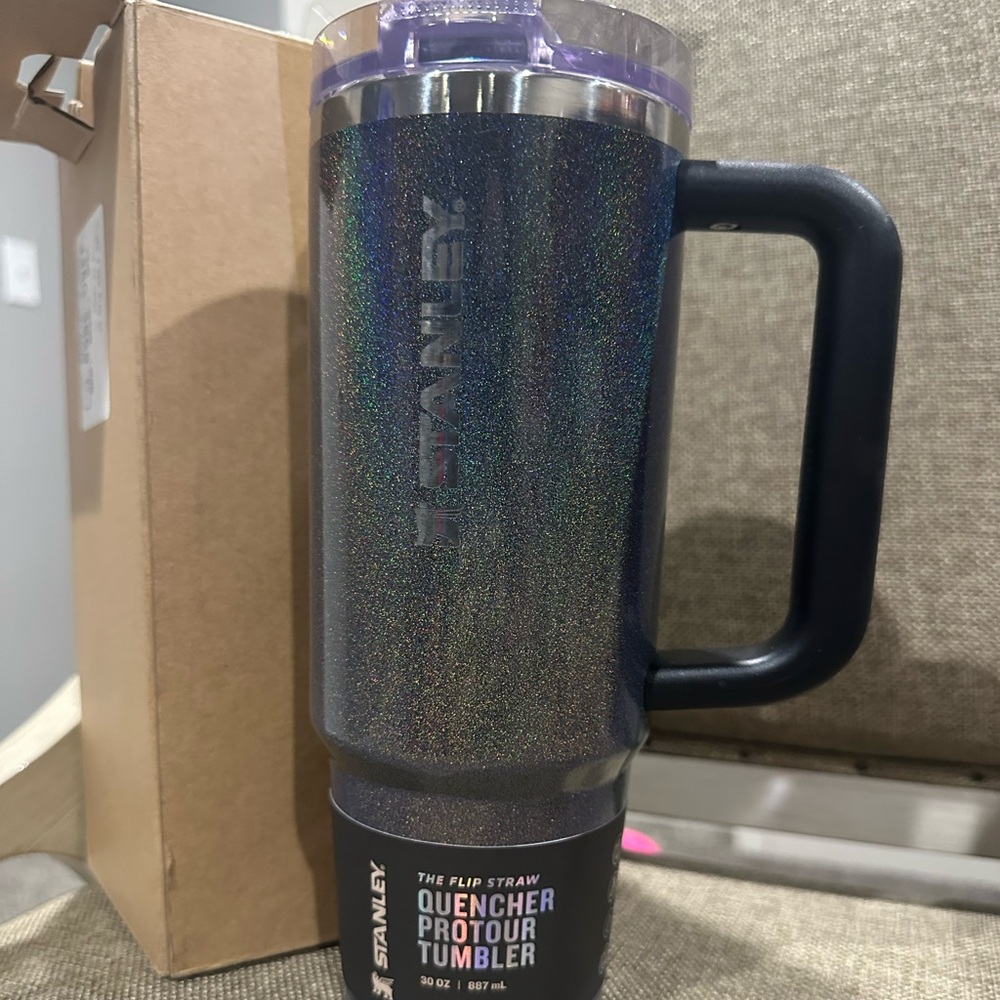 NWT Stanley FLIP Straw in Midnight Glitz 30 oz